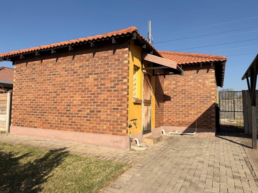 3 Bedroom Property for Sale in Waterval East North West